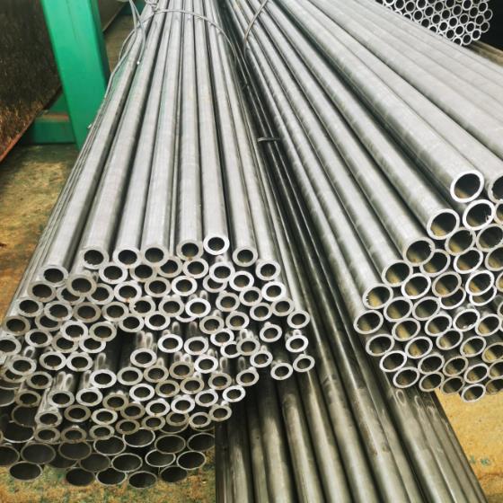 山東精密無縫鋼管供貨商批發